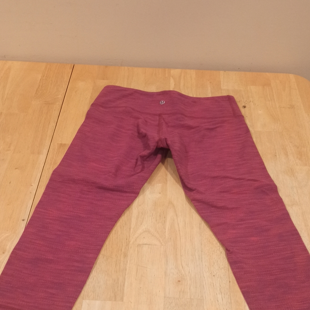 Lululemon Wunder Under Crop WUC II diamond jacquard space dye bumble berry